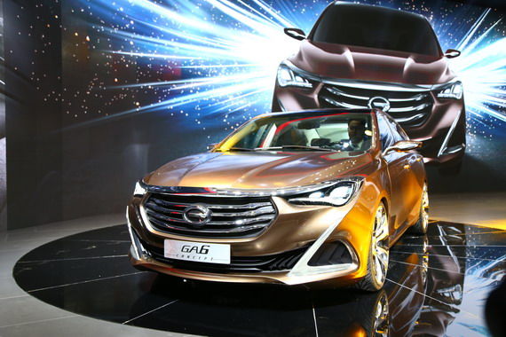 广汽传祺GA6概念车首发 展现全新家族形象