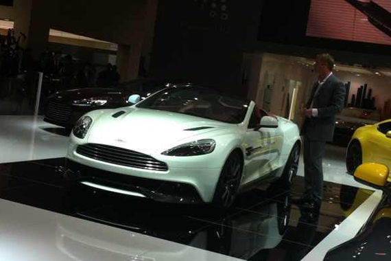 阿斯顿马丁Vanquish Volante敞篷车首发