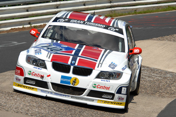 国产豪华中级轿车 谁更适合上赛道竞速