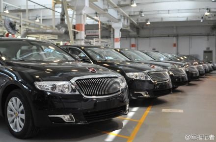 军队公车全面国产化 千余红旗H7交付部队