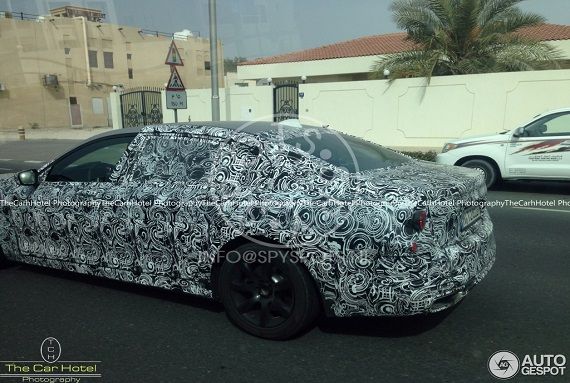 新一代宝马7系最新谍照 有望推出M700i