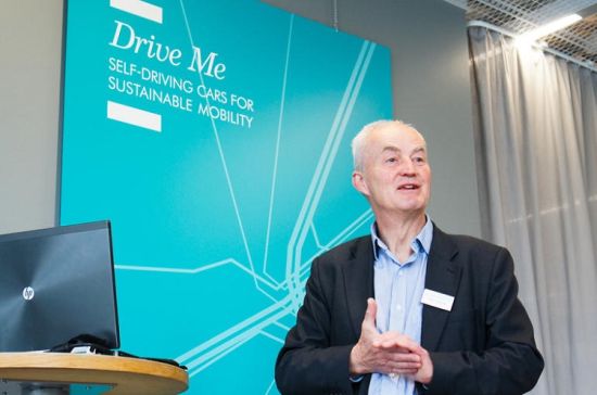 沃尔沃：无人驾驶出事故 公司会承担责任