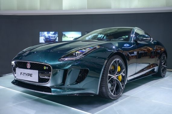 F-TYPE Coupé领衔 捷豹路虎亮相深港澳车展