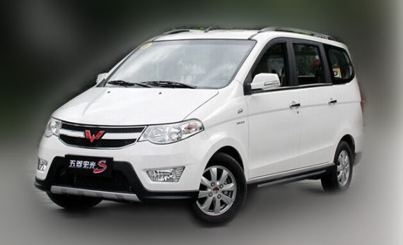 五菱宏光S自动挡谍照曝光 外形内饰不变