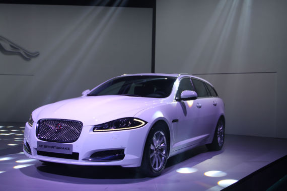 捷豹三款新车领衔 捷豹路虎亮相成都车展