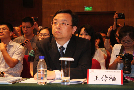 王传福:私家车新能源化是完成战略目标的关键