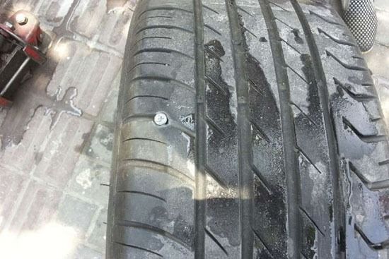 清除轮胎异物 清除轮胎异物
