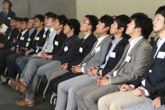 前往底特律创意设计学院（CCS)的学生们参加了为期四周的Cultural Immersion Workshop