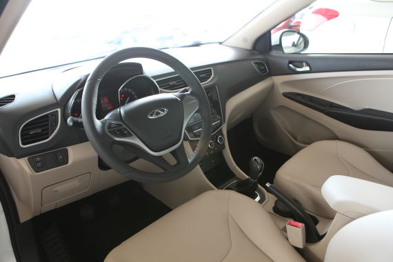 奇瑞艾瑞泽3量产车曝光 富有运动气息