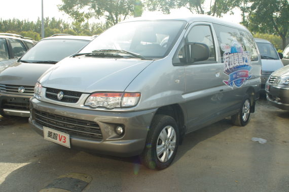 东风风行菱智V3