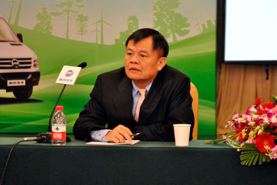 南京金龙客车制造有限公司董事长黄宏生 南京金龙客车制造有限公司董事长黄宏生