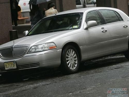 福特在北美展开五起召回 涉及20万辆汽车