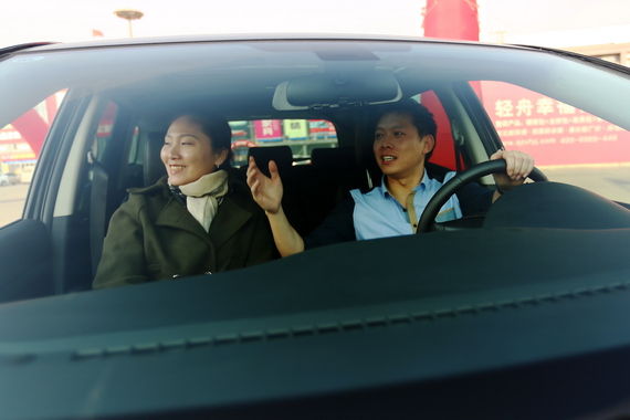 车主宋先生与女朋友 车主宋先生与女朋友