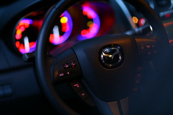 一汽马自达CX-7方向盘细节 一汽马自达CX-7方向盘细节