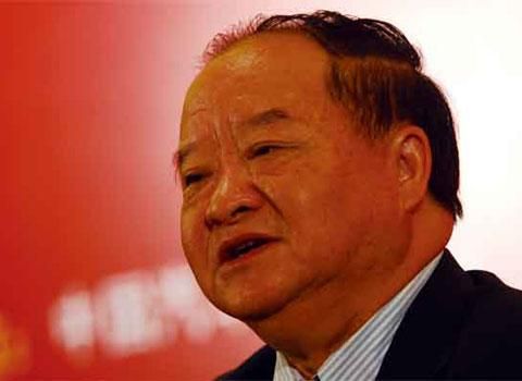 中国汽车工程学会名誉理事长张小虞