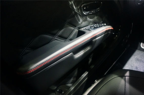 品牌新旗舰 宾利慕尚极致版广州车展首发 品牌新旗舰 宾利慕尚极致版广州车展首发