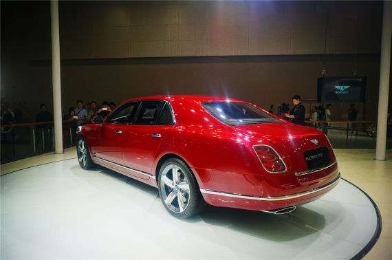 品牌新旗舰 宾利慕尚极致版广州车展首发 品牌新旗舰 宾利慕尚极致版广州车展首发