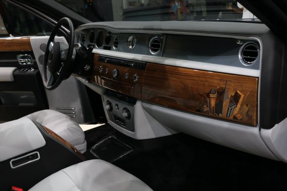 劳斯莱斯都会典藏版幻影广州车展首发