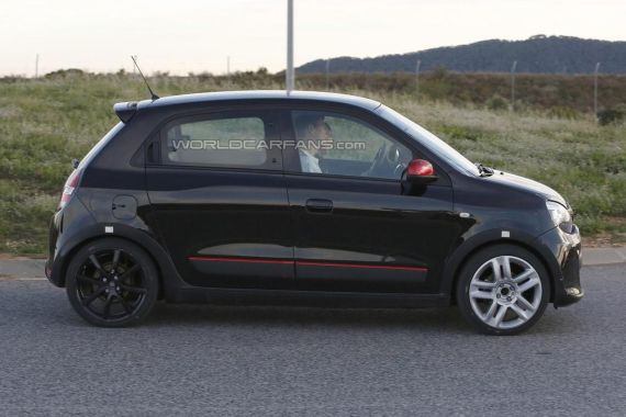 雷诺Twingo GT最新谍照曝光 明年上市