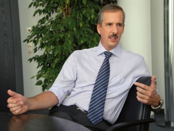 宝马集团董事德雷格博士