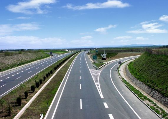 一年4千亿！高速过路费去向成谜？