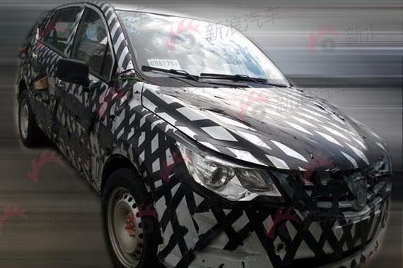 上汽通用五菱宝骏SUV谍照