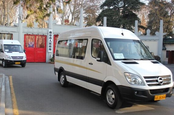 南京金龙开沃纯电动商务车再度成为政府指定用车