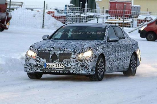 全新奔驰E级最新谍照曝光 车身尺寸增大