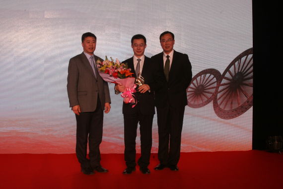 北京现代领取2015绿色环保年度最值得期待车型大奖 北京现代领取2015绿色环保年度最值得期待车型大奖