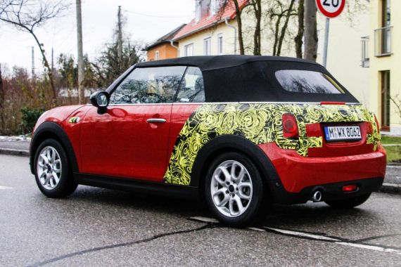 新款MINI敞篷版谍照曝光 预计11月上市 新款MINI敞篷版谍照曝光 预计11月上市