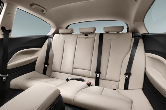 宝马发布新款1系 入门级引入三缸动力