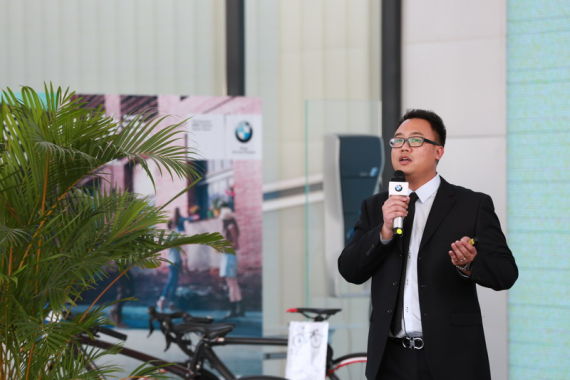 北京星德宝销售内训师石磊先生介绍全新BMW 2系运动旅行车