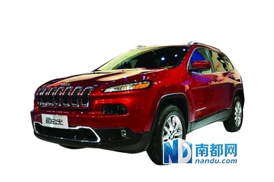 JEEP的首款国产车型自由光将在广汽菲亚特长沙工厂生产，很可能将在今年上海车展上亮相，今年第四季度上市。