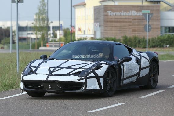 Ferrari 458 M路测谍照