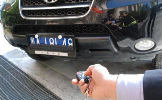 对于扣12分的违法行为车主一定要注意,例如遮挡号牌、醉酒驾驶等行为 对于扣12分的违法行为车主一定要注意,例如遮挡号牌、醉酒驾驶等行为