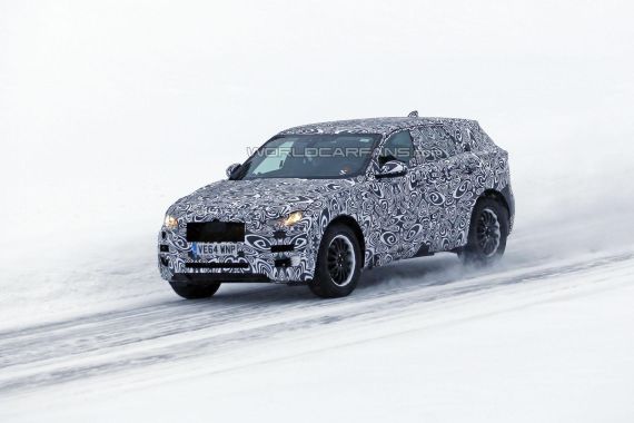 2016捷豹F-Pace雪地测试照 2016捷豹F-Pace雪地测试照