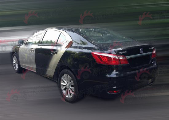 长安全新中高级轿车谍照 力撼吉利博瑞
