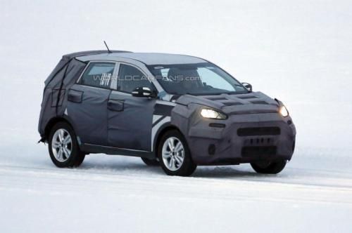 起亚入门级跨界车雪地测试