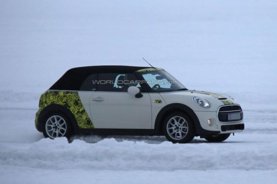 MINI Cooper敞篷版谍照