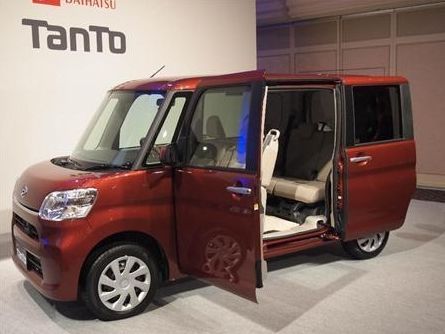 与其指责柴静开越野车 不如呼吁提高越野车税率