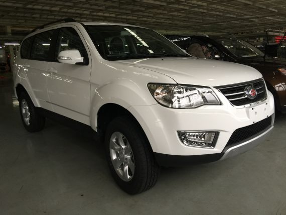 最新陆风X8外观