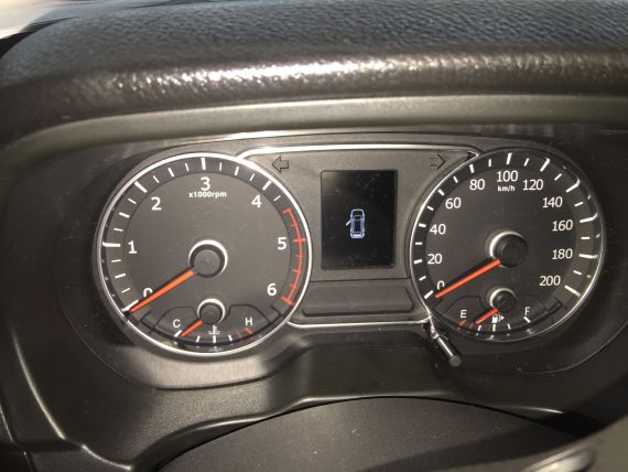 新款陆风X8仪表