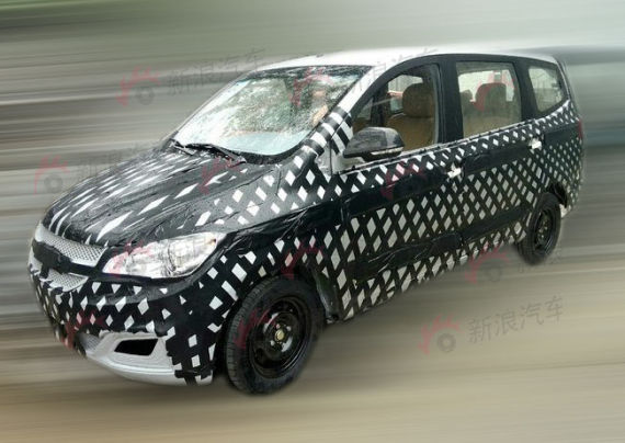 五菱新款MPV曝光