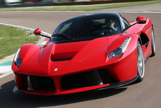 法拉利将为LaFerrari升级油箱