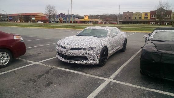 雪佛兰科迈罗最新谍照曝光