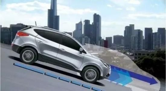 如何刹车才能又快又稳 转弯前调好车速