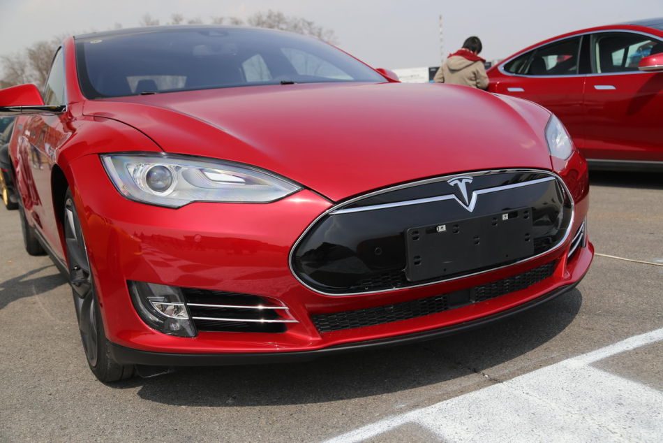 models2015款,jeffsmodels 95万元 新浪汽车讯 2015年4月3日,特斯拉旗下model s p85d在中国正式