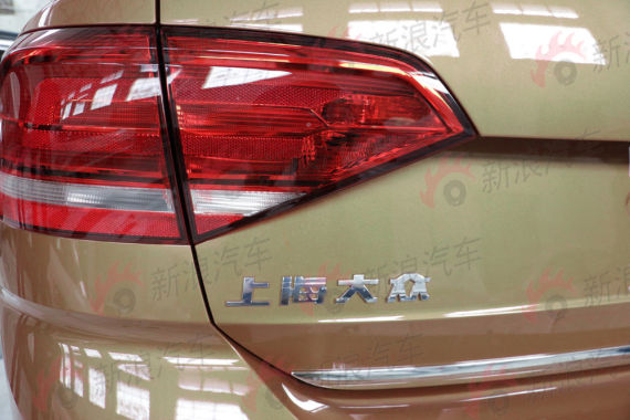 行旅版桑塔纳的外观谍照