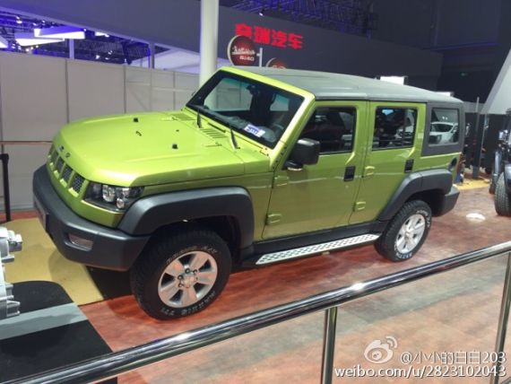 北汽BJ80C探险版现身车展 搭载全时四驱