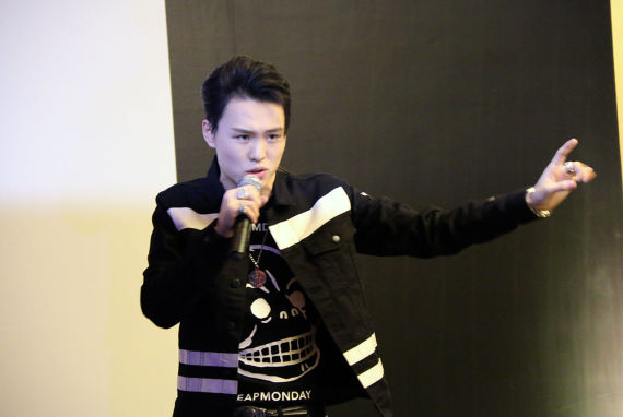 歌手张玮 歌手张玮